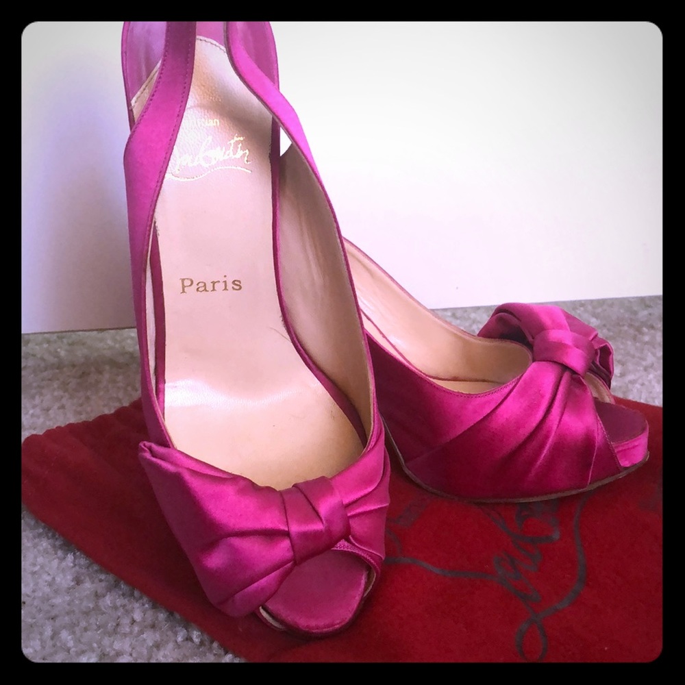 Christian Louboutin Pink Satin very Noeud 120.